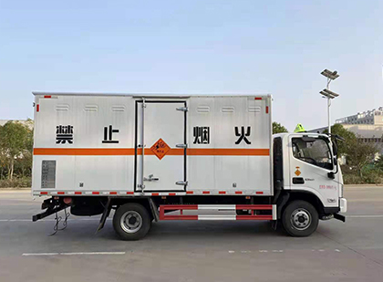 额济纳爆破器材运输车