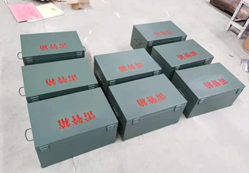 额济纳炸药箱和雷管箱一般是怎么存放的？